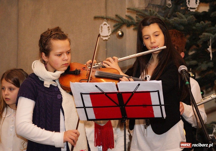 Zdjęcie w galerii na portalu naszraciborz.pl: Koncert kolęd w Nędzy wiadomości z regionu