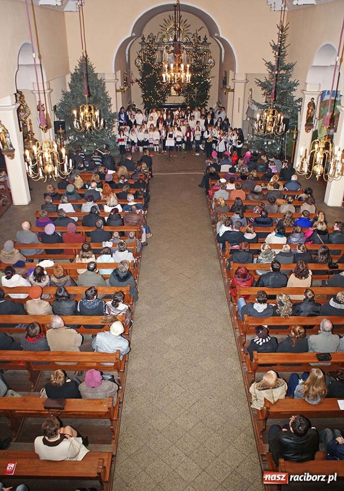 Zdjęcie w galerii na portalu naszraciborz.pl: Koncert kolęd w Nędzy wiadomości z regionu