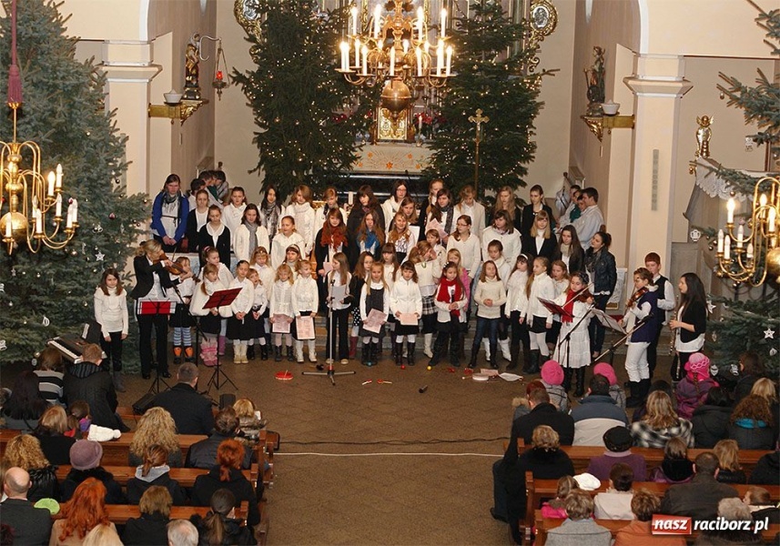 Zdjęcie w galerii na portalu naszraciborz.pl: Koncert kolęd w Nędzy wiadomości z regionu