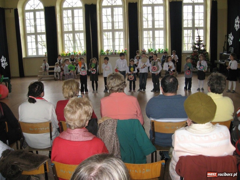 Zdjęcie w galerii na portalu naszraciborz.pl: Warsztaty zdrowia w SP-4 wiadomości z regionu