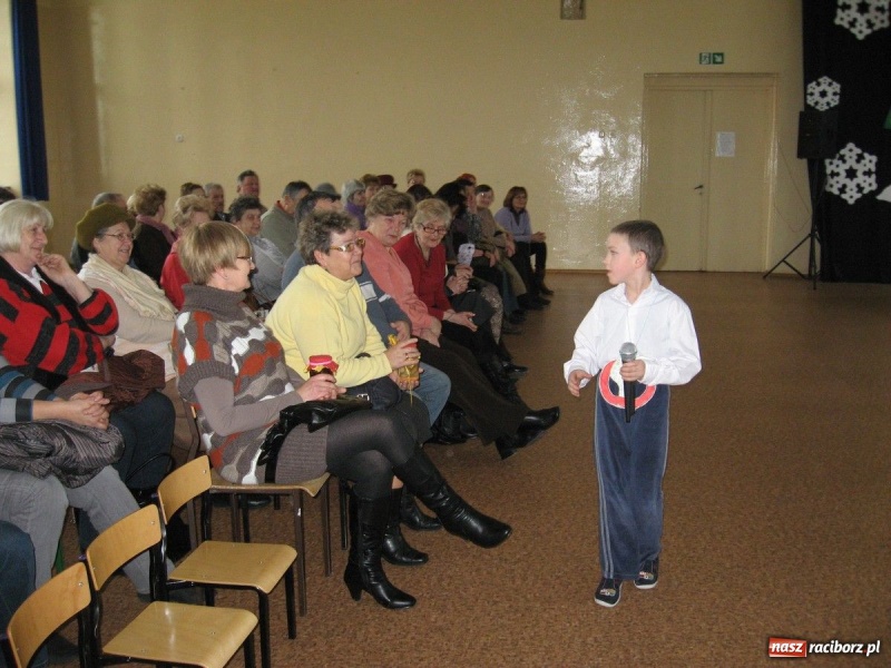 Zdjęcie w galerii na portalu naszraciborz.pl: Warsztaty zdrowia w SP-4 wiadomości z regionu