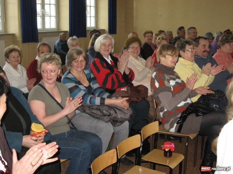 Zdjęcie w galerii na portalu naszraciborz.pl: Warsztaty zdrowia w SP-4 wiadomości z regionu