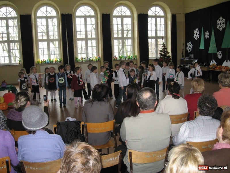 Zdjęcie w galerii na portalu naszraciborz.pl: Warsztaty zdrowia w SP-4 wiadomości z regionu