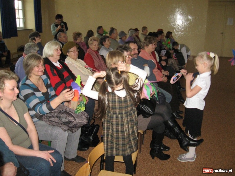 Zdjęcie w galerii na portalu naszraciborz.pl: Warsztaty zdrowia w SP-4 wiadomości z regionu