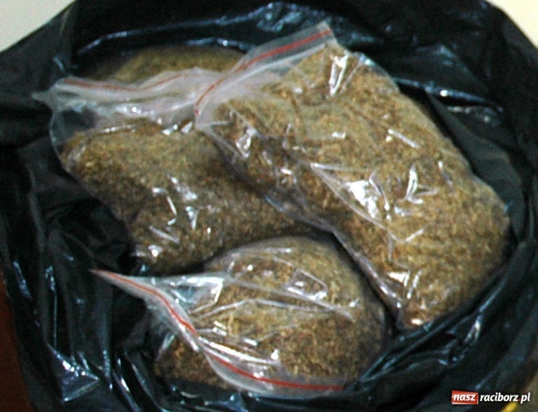 Zdjęcie w galerii na portalu naszraciborz.pl: ŚOSG: Zatrzymane nielegalne towary akcyzowe wiadomości z regionu