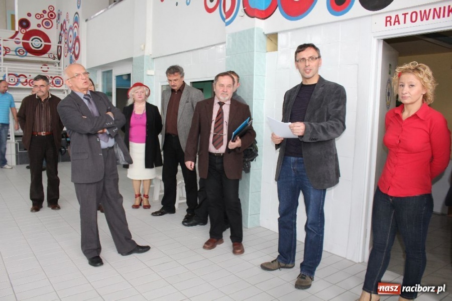 Zdjęcie w galerii na portalu naszraciborz.pl: Dziś wreszcie odebrano pływalnię PWSZ wiadomości z regionu
