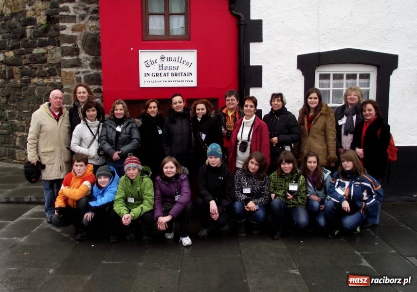 Zdjęcie w galerii na portalu naszraciborz.pl: Uczniowie z Ostroga pojechali do Walii wiadomości z regionu