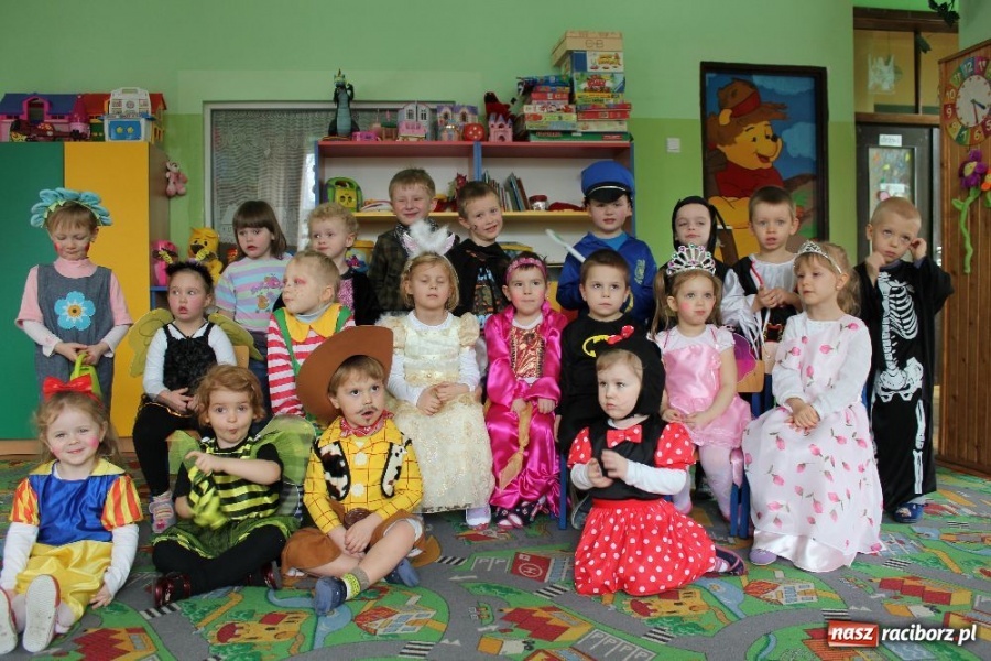 Zdjęcie w galerii na portalu naszraciborz.pl: Karnawałowo w Przedszkolu nr 13 wiadomości z regionu