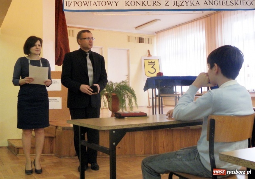 Zdjęcie w galerii na portalu naszraciborz.pl: Najlepsi angliści w powiecie wiadomości z regionu