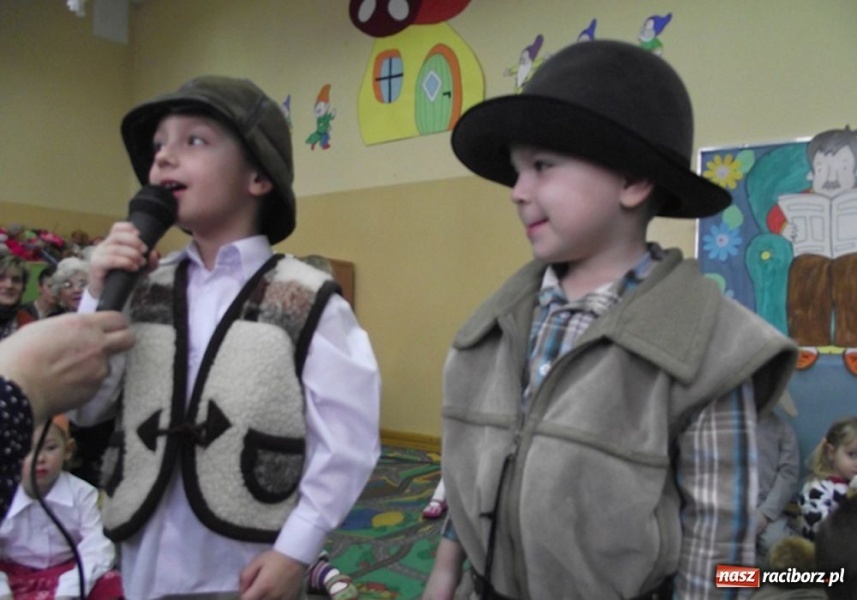 Zdjęcie w galerii na portalu naszraciborz.pl: Bałwanek i jego przyjaciele wiadomości z regionu