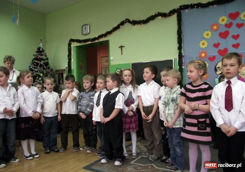 Zdjęcie w galerii na portalu naszraciborz.pl: Bałwanek i jego przyjaciele wiadomości z regionu