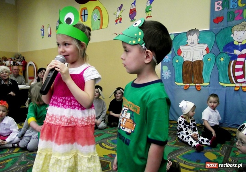 Zdjęcie w galerii na portalu naszraciborz.pl: Bałwanek i jego przyjaciele wiadomości z regionu