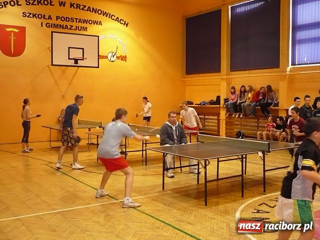 Zdjęcie w galerii na portalu naszraciborz.pl: Powiatowy finał rozgrywek tenisa wiadomości z regionu