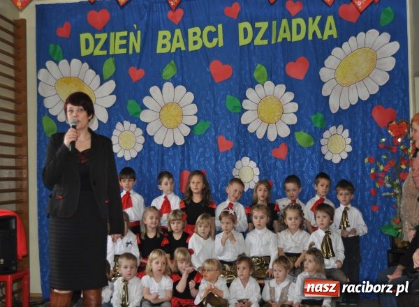 Zdjęcie w galerii na portalu naszraciborz.pl: Dzień Babci i Dziadka w Turzu wiadomości z regionu