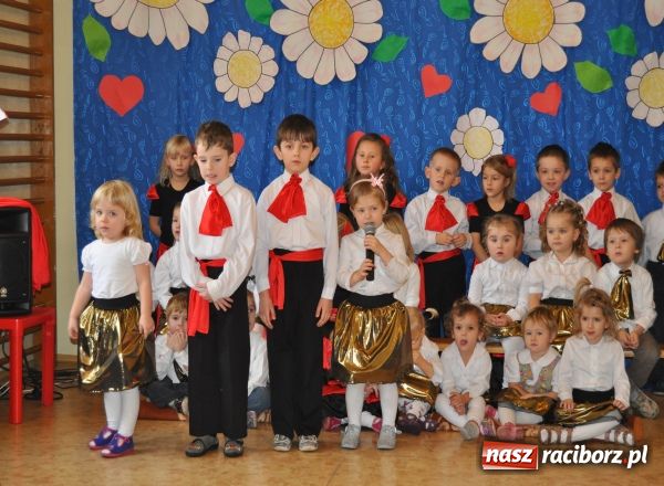 Zdjęcie w galerii na portalu naszraciborz.pl: Dzień Babci i Dziadka w Turzu wiadomości z regionu