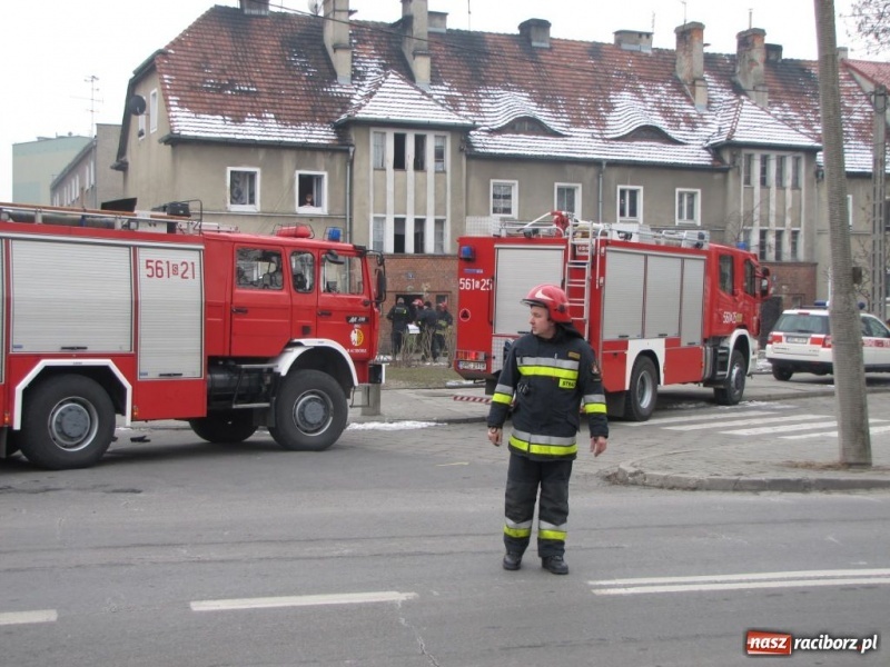 Zdjęcie w galerii na portalu naszraciborz.pl: Akcja strażaków na Pszczyńskiej wiadomości z regionu