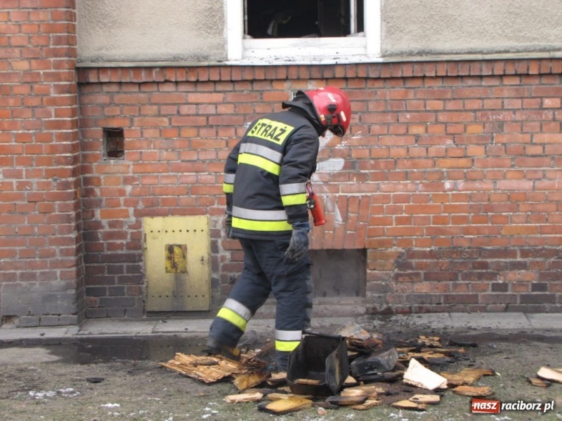 Zdjęcie w galerii na portalu naszraciborz.pl: Akcja strażaków na Pszczyńskiej wiadomości z regionu