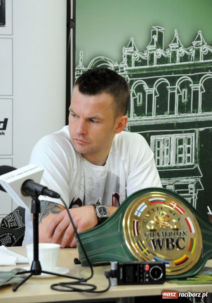 Zdjęcie w galerii na portalu naszraciborz.pl: Diablo komentatorem walk w Raciborzu wiadomości z regionu