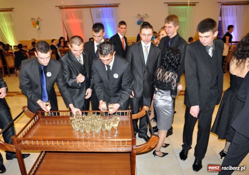 Zdjęcie w galerii na portalu naszraciborz.pl: Budowlanka bawi się w Anielskim Młynie wiadomości z regionu