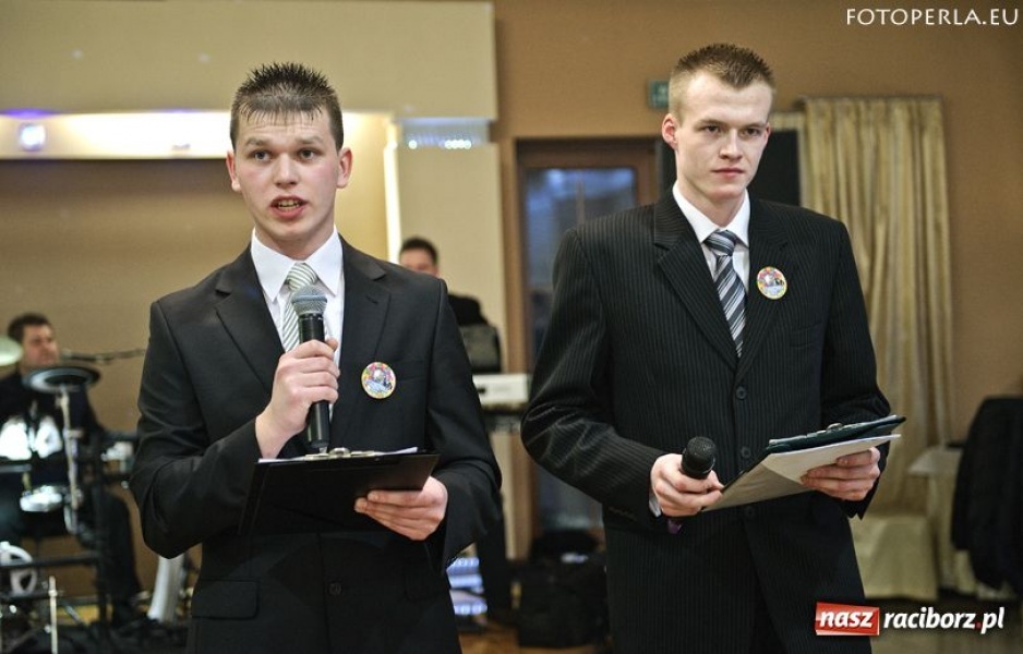 Zdjęcie w galerii na portalu naszraciborz.pl: Ostatnia studniówka Mechanika wiadomości z regionu