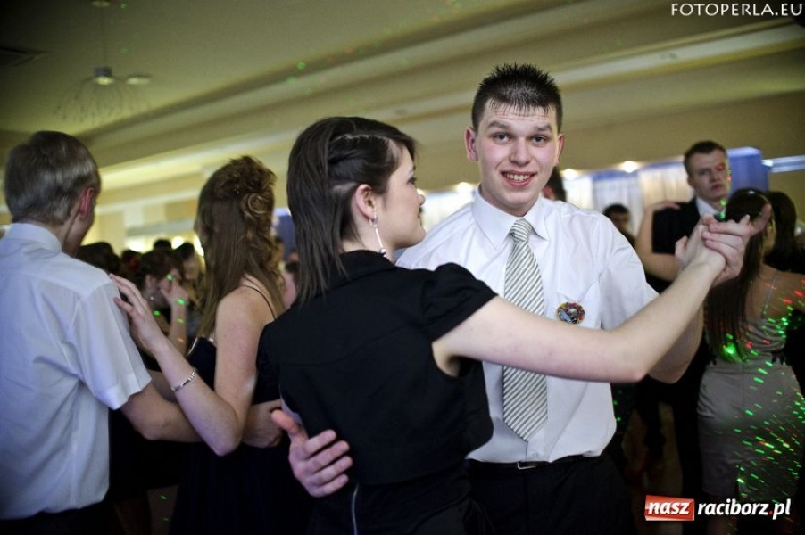 Zdjęcie w galerii na portalu naszraciborz.pl: Ostatnia studniówka Mechanika wiadomości z regionu