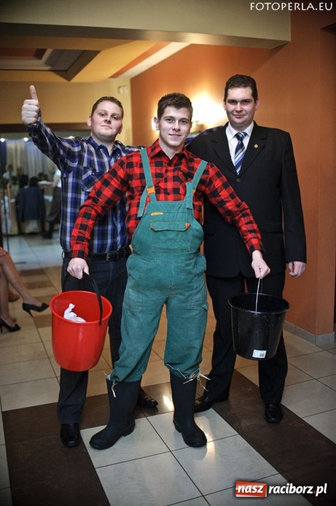 Zdjęcie w galerii na portalu naszraciborz.pl: Ostatnia studniówka Mechanika wiadomości z regionu