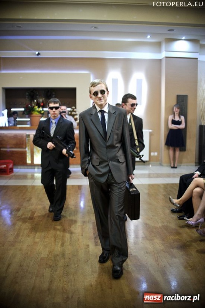 Zdjęcie w galerii na portalu naszraciborz.pl: Ostatnia studniówka Mechanika wiadomości z regionu