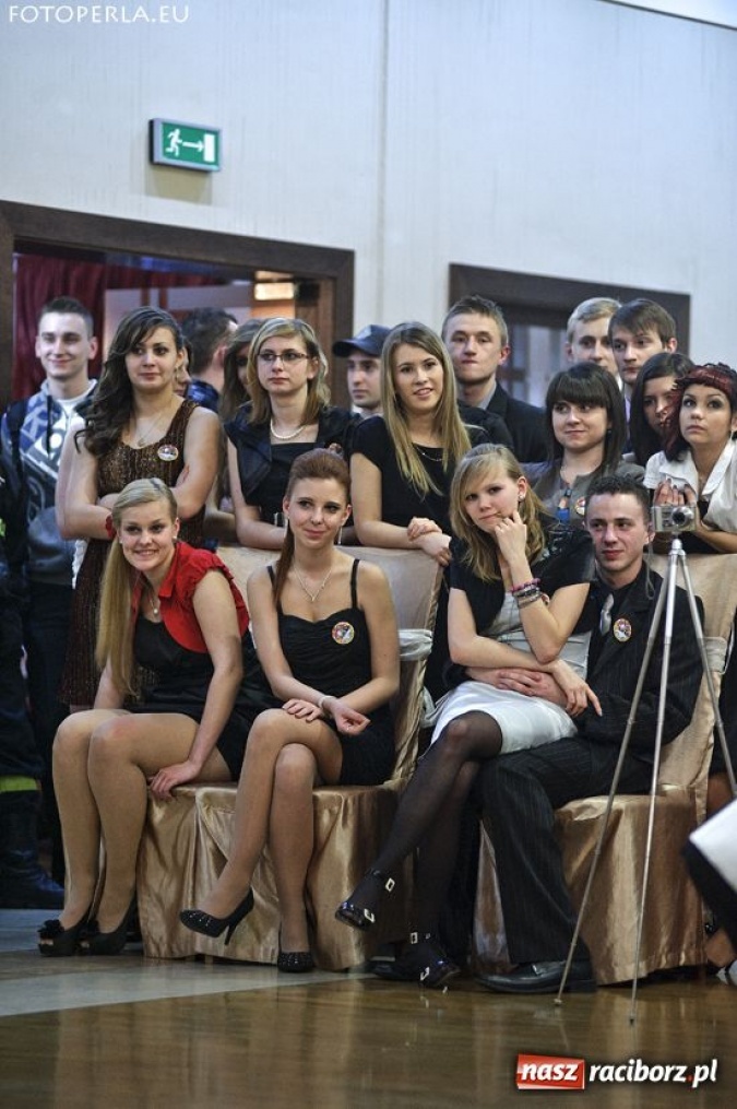 Zdjęcie w galerii na portalu naszraciborz.pl: Ostatnia studniówka Mechanika wiadomości z regionu