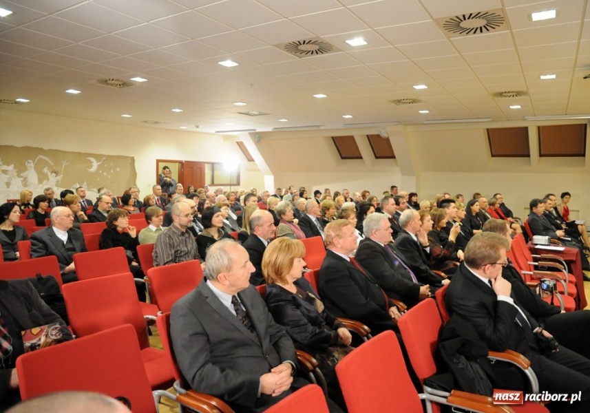 Zdjęcie w galerii na portalu naszraciborz.pl: Na zamku wręczono nagrody Mieszko wiadomości z regionu