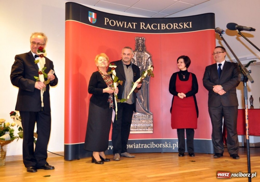 Zdjęcie w galerii na portalu naszraciborz.pl: Na zamku wręczono nagrody Mieszko wiadomości z regionu