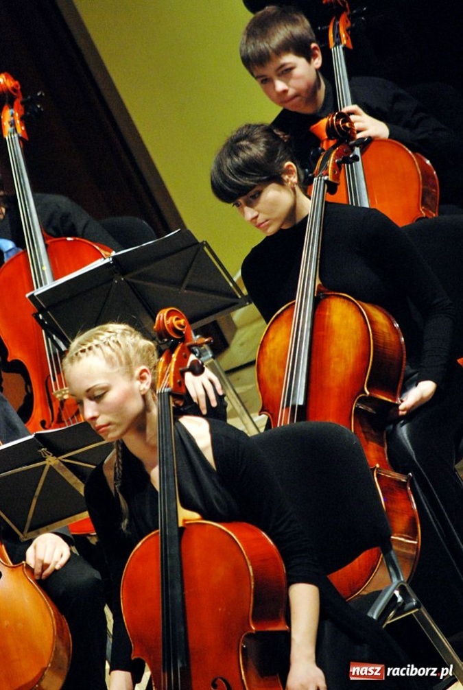 Zdjęcie w galerii na portalu naszraciborz.pl: Muzyka klasyczna zapełniła RCK wiadomości z regionu