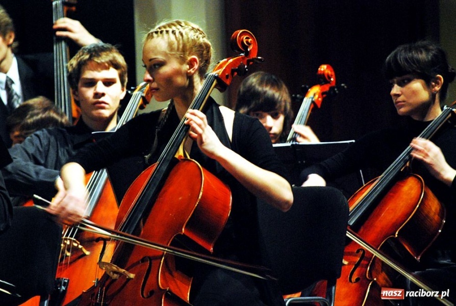 Zdjęcie w galerii na portalu naszraciborz.pl: Muzyka klasyczna zapełniła RCK wiadomości z regionu