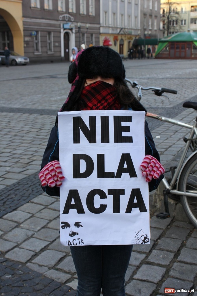 Zdjęcie w galerii na portalu naszraciborz.pl: NIE dla ACTA! Precz z brukselską okupacją wiadomości z regionu