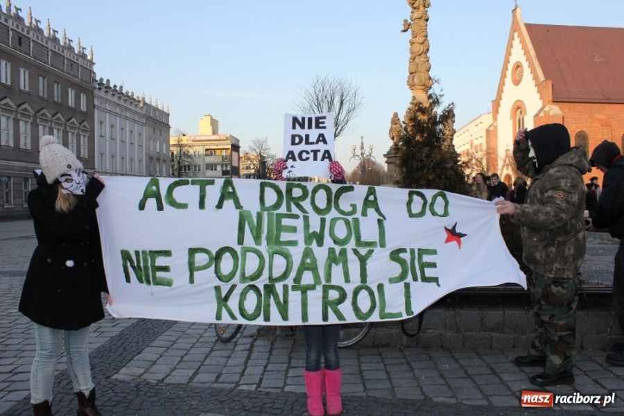 Zdjęcie w galerii na portalu naszraciborz.pl: NIE dla ACTA! Precz z brukselską okupacją wiadomości z regionu