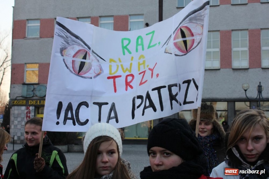 Zdjęcie w galerii na portalu naszraciborz.pl: NIE dla ACTA! Precz z brukselską okupacją wiadomości z regionu