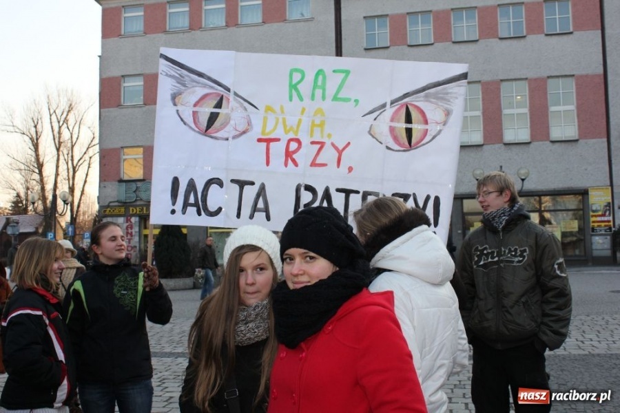 Zdjęcie w galerii na portalu naszraciborz.pl: NIE dla ACTA! Precz z brukselską okupacją wiadomości z regionu