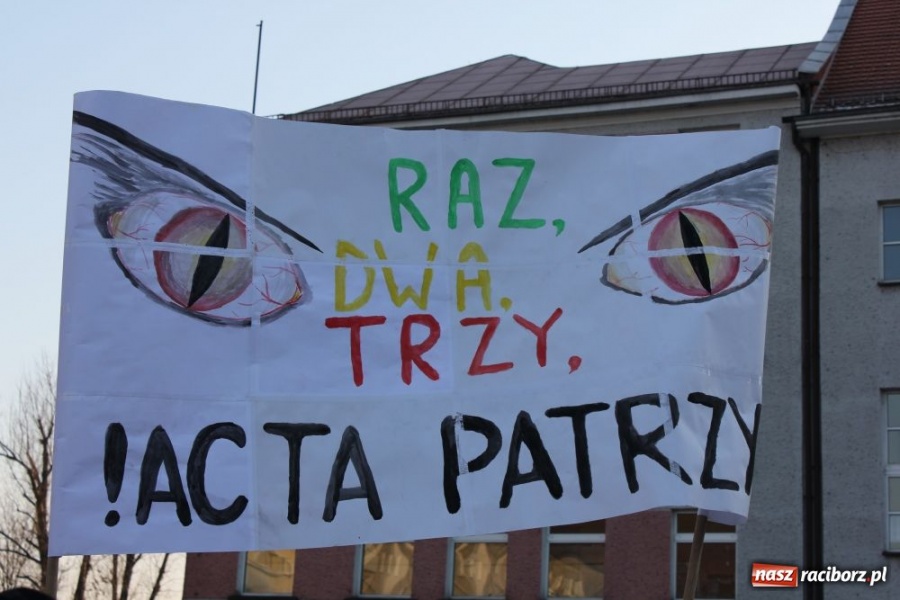 Zdjęcie w galerii na portalu naszraciborz.pl: NIE dla ACTA! Precz z brukselską okupacją wiadomości z regionu