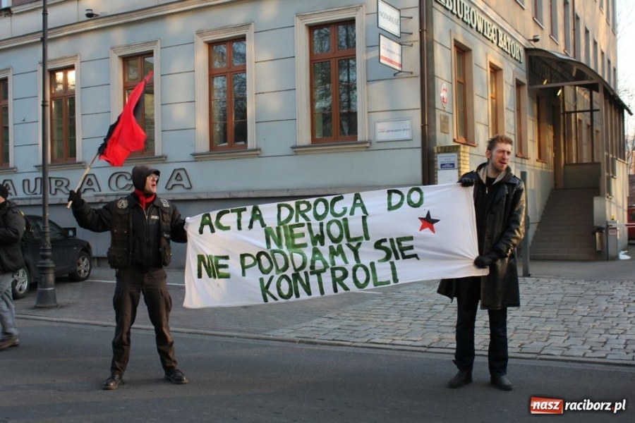 Zdjęcie w galerii na portalu naszraciborz.pl: NIE dla ACTA! Precz z brukselską okupacją wiadomości z regionu