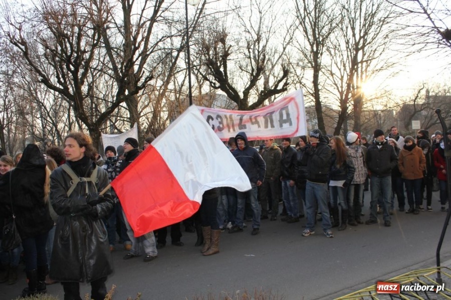 Zdjęcie w galerii na portalu naszraciborz.pl: NIE dla ACTA! Precz z brukselską okupacją wiadomości z regionu