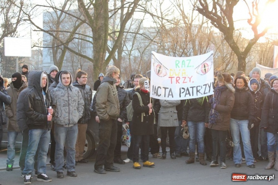 Zdjęcie w galerii na portalu naszraciborz.pl: NIE dla ACTA! Precz z brukselską okupacją wiadomości z regionu