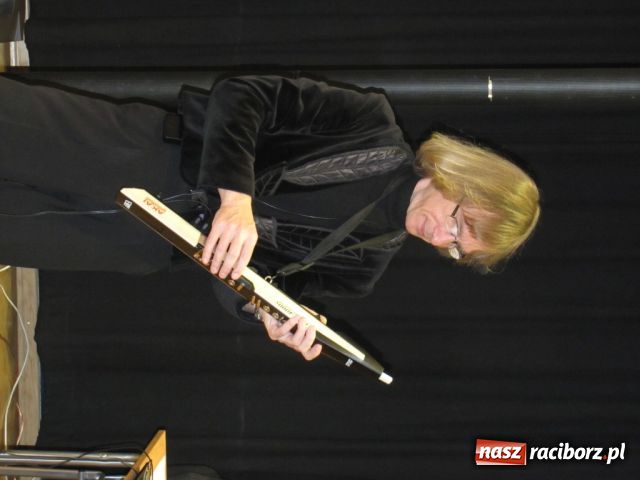 Zdjęcie w galerii na portalu naszraciborz.pl: Dzieci poznają instrumenty muzyczne wiadomości z regionu