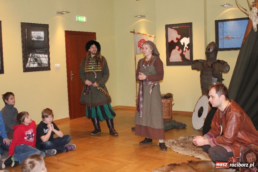 Zdjęcie w galerii na portalu naszraciborz.pl: Powrót do czasów wikingów w RCK wiadomości z regionu