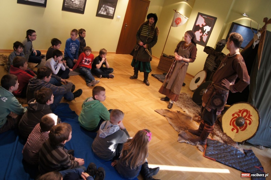 Zdjęcie w galerii na portalu naszraciborz.pl: Powrót do czasów wikingów w RCK wiadomości z regionu