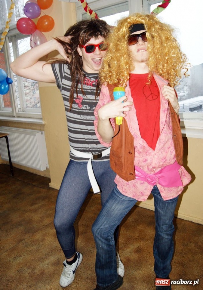 Zdjęcie w galerii na portalu naszraciborz.pl: Międzynarodowy karnawał w ZSZ wiadomości z regionu