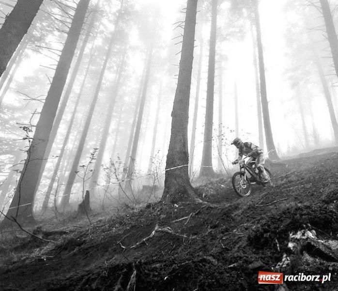 Zdjęcie w galerii na portalu naszraciborz.pl: Ostra jazda z górki. Co wiemy o downhillu? wiadomości z regionu