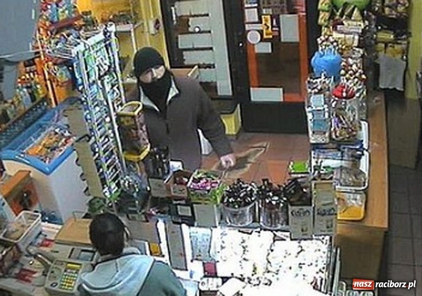 Zdjęcie w galerii na portalu naszraciborz.pl: Rozbój na Browarnej. Wyznaczono nagrodę wiadomości z regionu