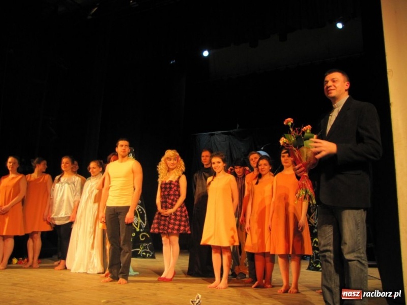 Zdjęcie w galerii na portalu naszraciborz.pl: Lubelski ITP na deskach Strzechy wiadomości z regionu