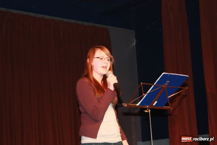 Zdjęcie w galerii na portalu naszraciborz.pl: Pokazy tańca i karaoke w Krzanowicach wiadomości z regionu