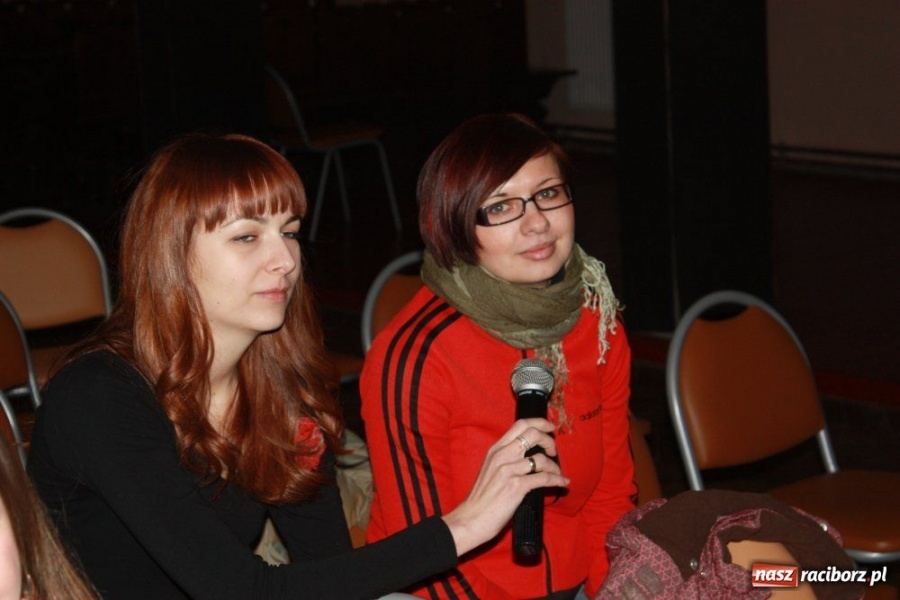 Zdjęcie w galerii na portalu naszraciborz.pl: Pokazy tańca i karaoke w Krzanowicach wiadomości z regionu