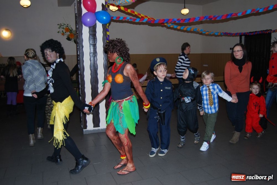 Zdjęcie w galerii na portalu naszraciborz.pl: Zimowy bal maskowy w Jankowicach wiadomości z regionu